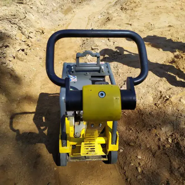 Виброплита Wacker Neuson для уплотнения основания - фото 2